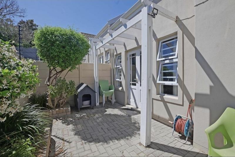 3 Bedroom Property for Sale in Burgundy Estate Western Cape